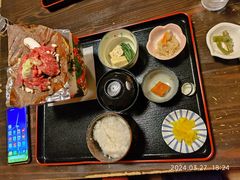 朴叶大酱飞驒牛肉定食-民宿・割烹 松園