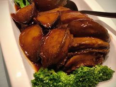 蚝皇五头鲜鲍扣花菇-Yan Ting 宴庭中餐厅(上海静安瑞吉酒店)