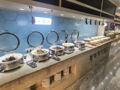 -锤头鲨毛肚海鲜烤肉自助餐厅(国购广场店)