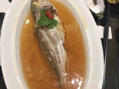 -臻享私人定制餐厅(黎明西路店)