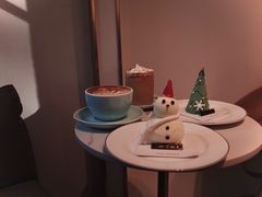 -Fridi Patisserie Cafe