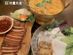 -大头虾越式风味餐厅(光明广场店)