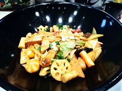 -醉人椒麻辣香锅(王府井喜悦店)