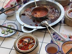 -贤合庄卤味火锅(济南泉城路店)
