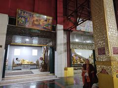 -ခြောက်ထပ်ကြီးရွှေသာလျောင်းဘုရားကြီး