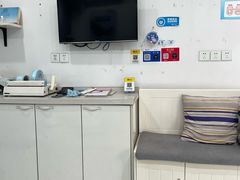 -世龙世家灰指甲·甲沟炎·跖疣护理·修脚(东江湾路店)