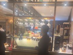 -半岛翡丽海鲜自助餐厅(观风亭店)