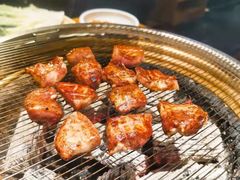 小哥哥烤的肉-泥炉烧肉师(新街口金銮巷店)