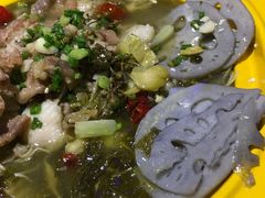 -多嘴肉蟹煲(华联店)