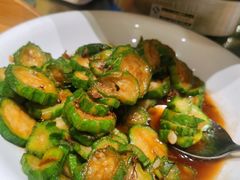 山韭菜花炒丝瓜-锦绣金山人家(友谊店)