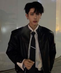-川和潮人