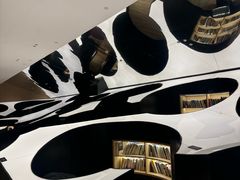 -涨巢·潮玩水疗局