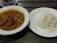 咖喱牛腩-翠华餐厅(山顶道店)