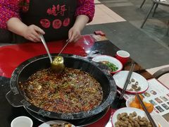 -烧哥美蛙肥肠鱼火锅·十五年社区店