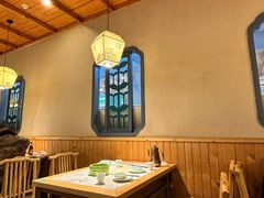 -绿草地·湘菜(酃湖师院店)