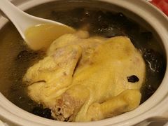 特色本鸡汤-上海小南国(世博源店)
