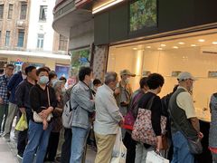 等位区-上海全国土特产食品商场(淮海中路店)