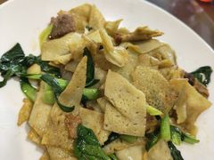 -黄泥岗·地道湖北菜(奥特莱斯店)