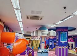 -孩子王童乐园(马群店)