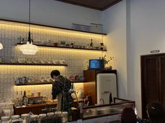 -Café Monson