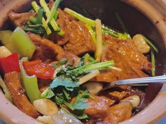 -八府香鸭·啫啫煲(华山路店)