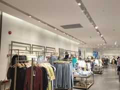 -URBAN REVIVO(佛山南海万达广场店)