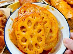-爆炸头阿姨小四川正宗川味小吃(无任何分店)