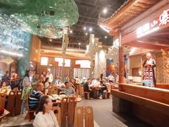 -老滇山寨•云南特色菜•地方菜•民族风情歌舞表演(金碧店)