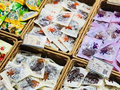 -来伊份(解放路店)