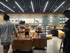 -星巴克臻选(郑州中原万达店)