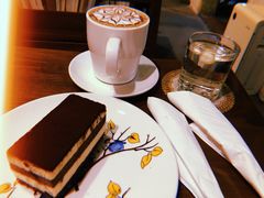 -斯多格书乡(北京大学畅春园店)