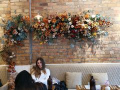 -FLOVIE FLORIST CAFE