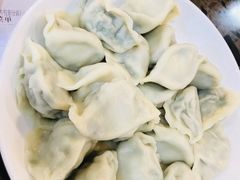 -周家大连水饺(美专校街店)