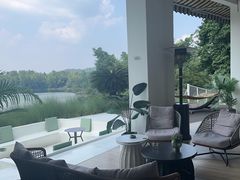 -华凌山庄·隐湖栖