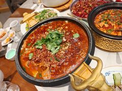 -万重锦·人文川菜馆(骡马市店)