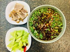 -Mlamber麦泊尔兰州牛肉面