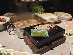 -左庭右院鲜牛肉火锅黑金店(陆家嘴中心店)