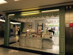 -ladurée(戴高乐机场T 2F店)