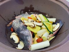 -鲜念蒸汽石锅鱼(红山6979店)