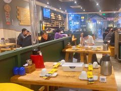 大堂-木屋烧烤(岗顶二店)