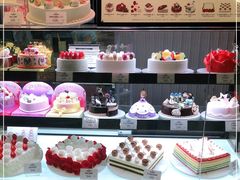 -巴黎贝甜(华堂新辰汇店)