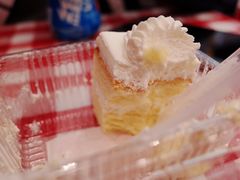 -红宝石·鲜奶小方·海派西点房(南丹店)