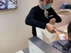 -sandro(港汇恒隆广场店)