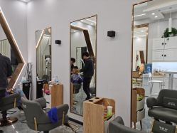 -V8潮牌·接发烫染连锁