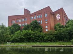 -上海德威外籍人员子女学校(浦西校区)