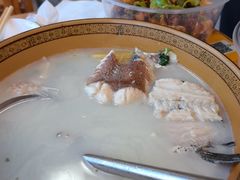 -美顺香食府鱼头老店(雪野湖店)