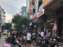 -Bánh Mì Huynh Hoa