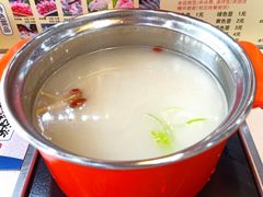 -轩于鲜旋转小火锅(沪闵公路店)