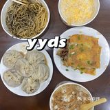 别去前进四路的严老幺排队啦！大智路的分店不香嘛？