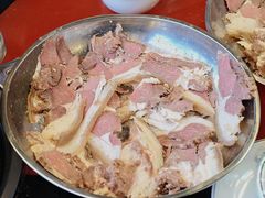 -老石黑山羊毛驴肉火锅(金凯广场店)